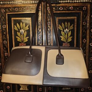 Chic Two-Tone Shoulder Bag in Brown and Cream